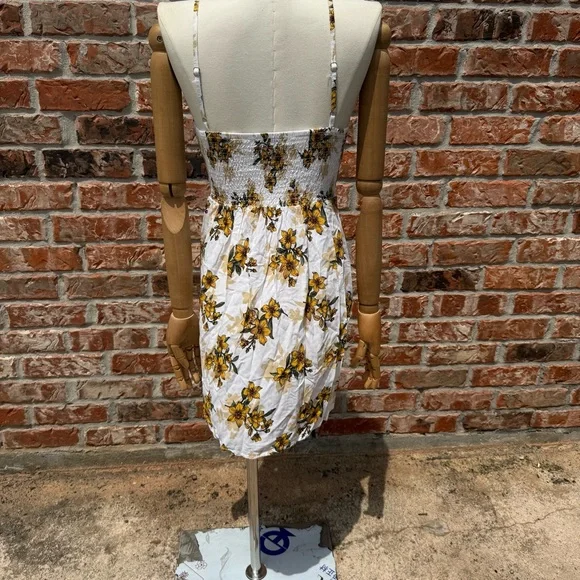 Vintage Y2K Brand White and Yellow Ditsy Floral Dress / S / Excellent condition - Picture 9 of 11